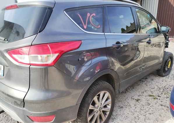 Ford Kuga cena 31500 przebieg: 106121, rok produkcji 2016 z Pieszyce małe 37